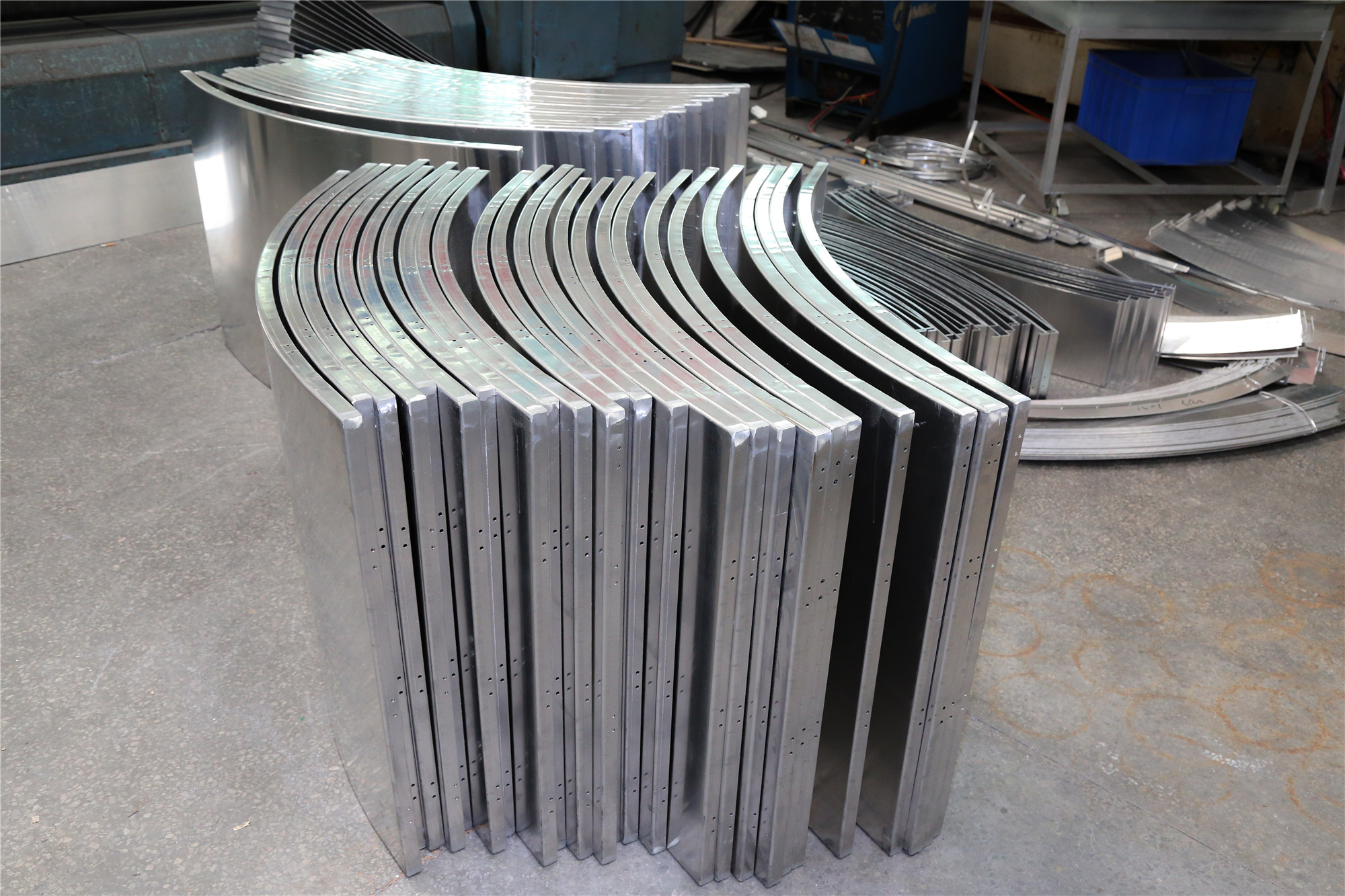 佛山正一鋁單板廠家誠邀你參加2015年鋁門窗幕墻新產品博覽會